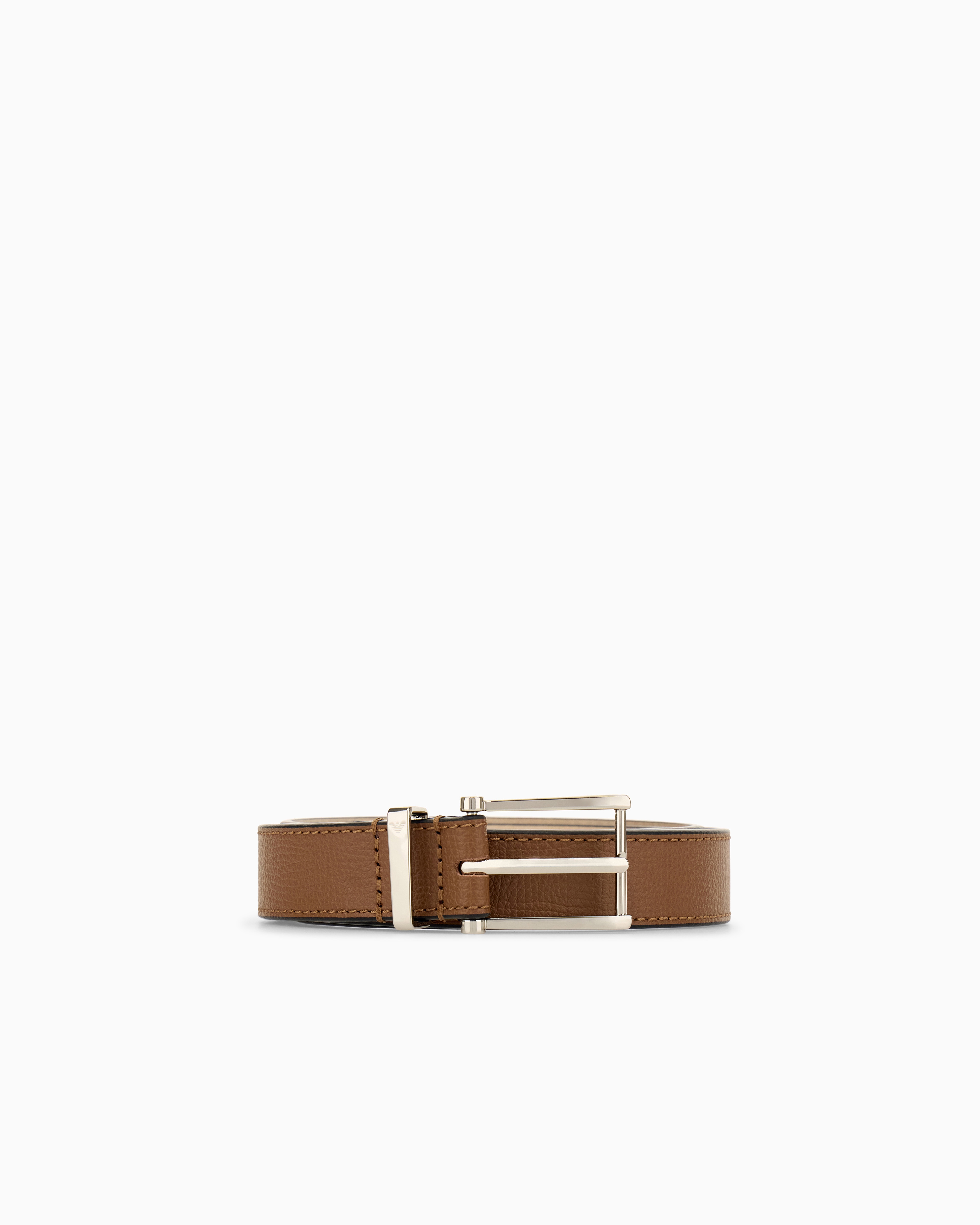 Tongue belt in textured leather with a rectangular buckle