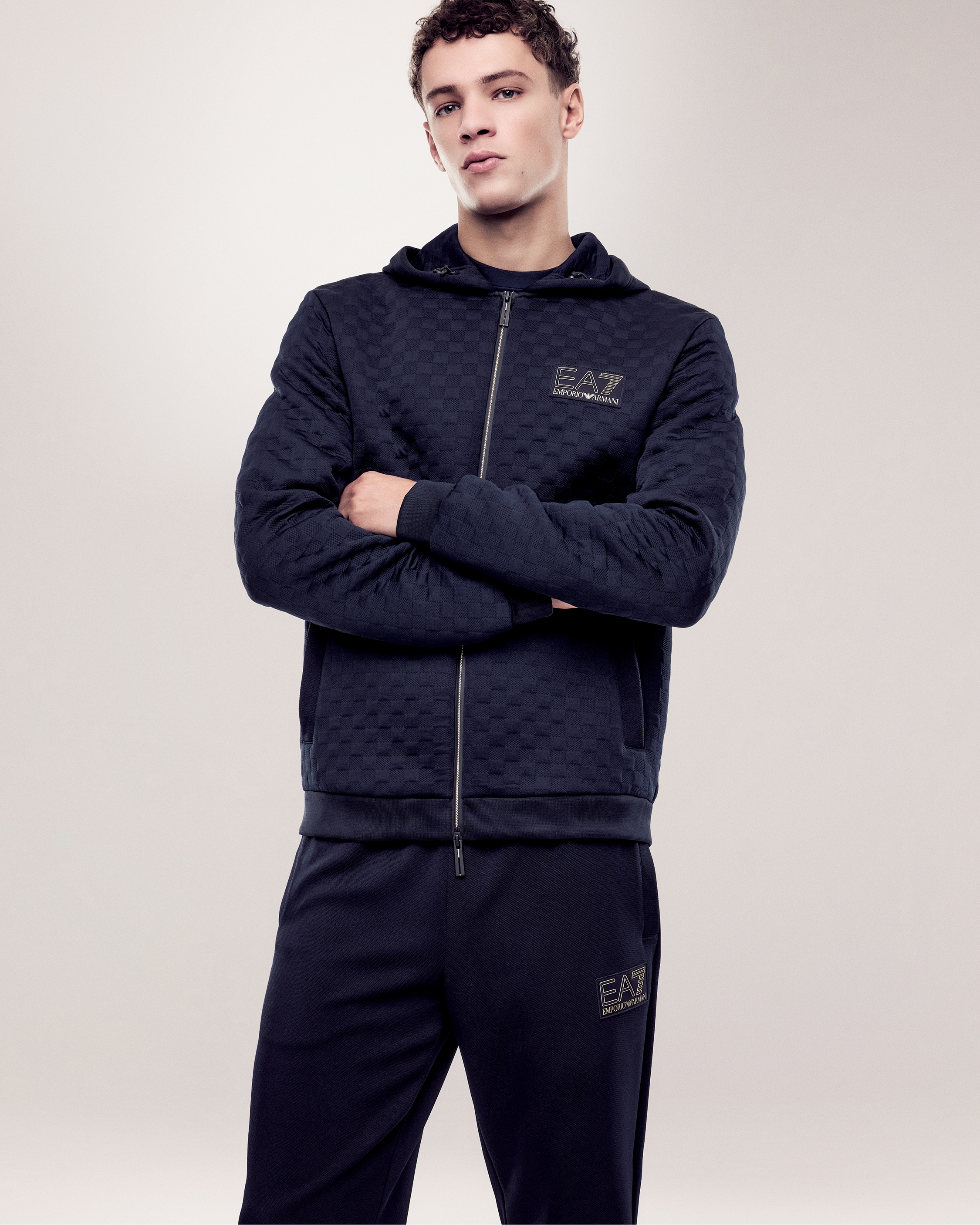 EMPORIO ARMANI フルジップブルゾン16A フルジップ フード付きブルゾン ブラック＆ホワイト | EA7 JP