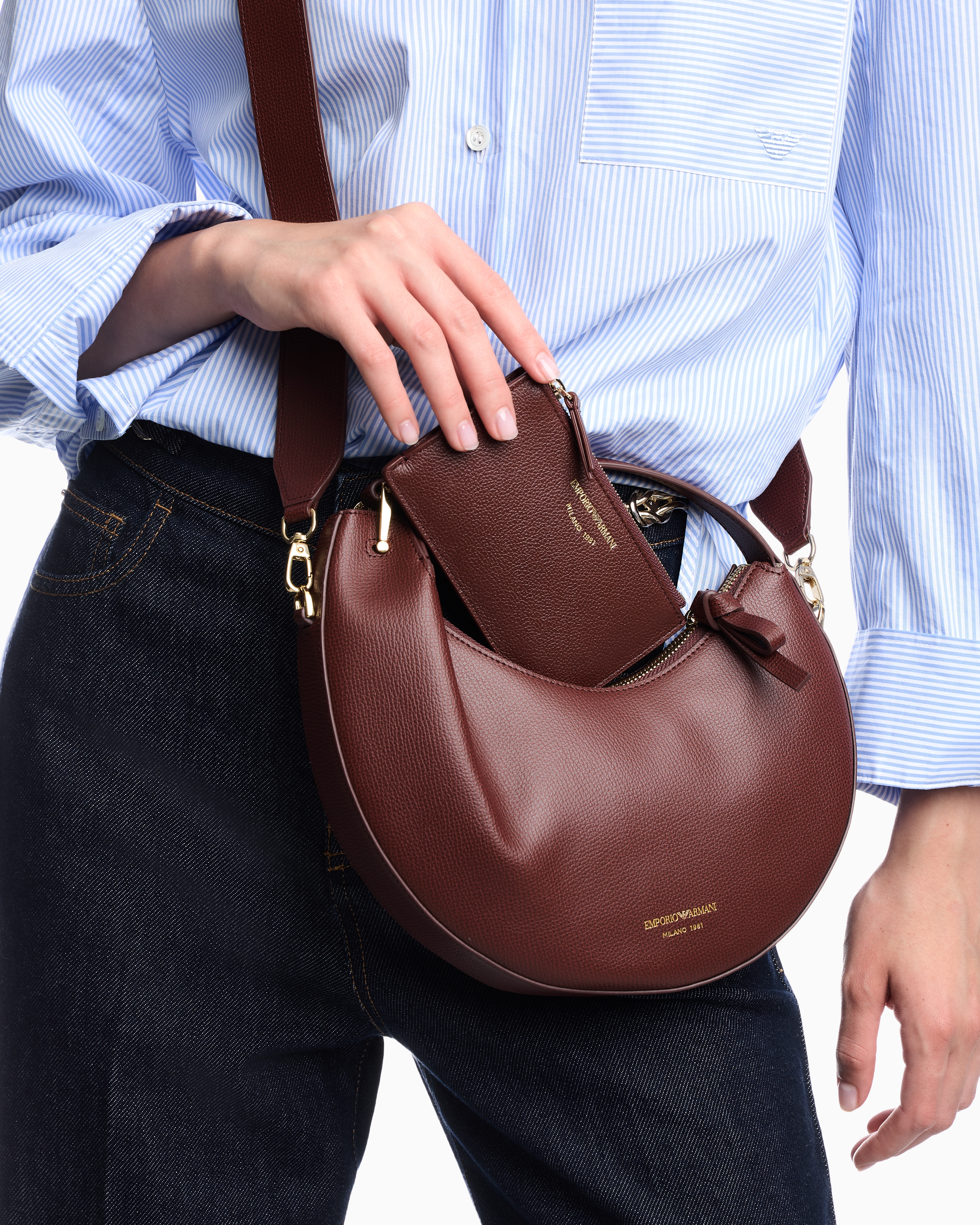 Medium shopper bag with palmellato finish | Emporio Armani ROW