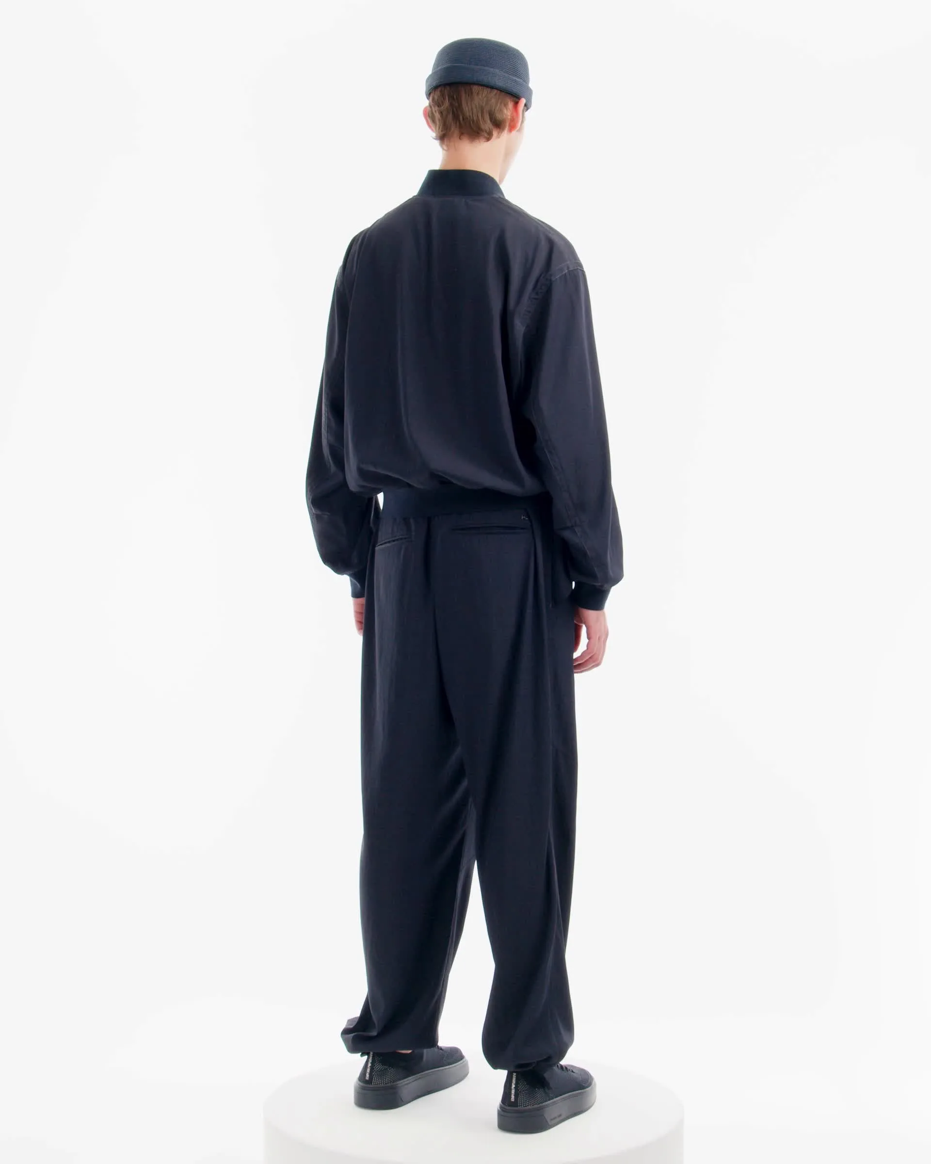 冬物処分セール中@ボムピース EMPORIO ARMANI ブラック 8NZB52_ZNW3Z_0217_F_SS2025.jpg