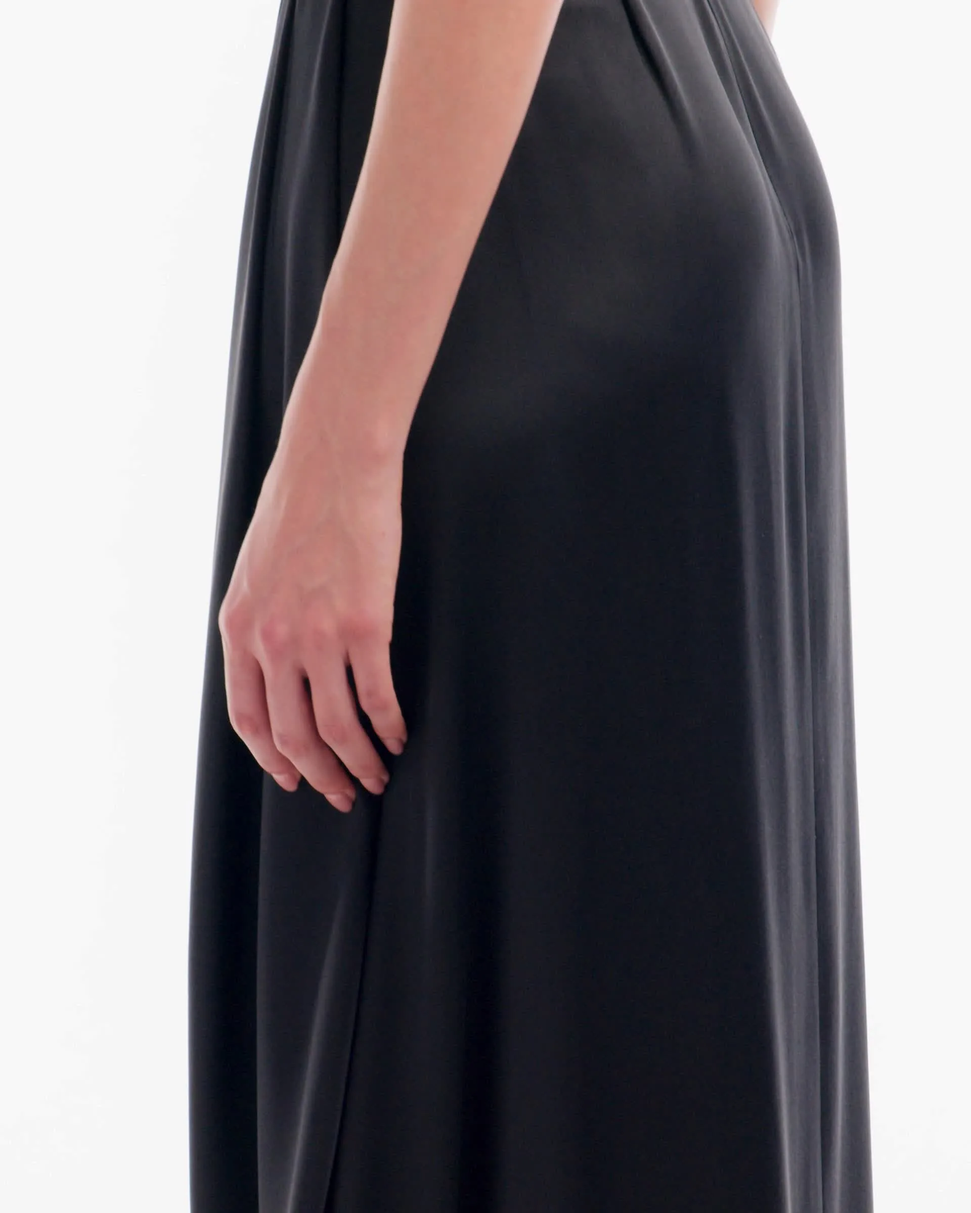 新品GIORGIO ARMANIシルクスカート　ブラック GIORGIO ARMANI - GIORGIO ARMANIジョルジオアルマーニ38シルク