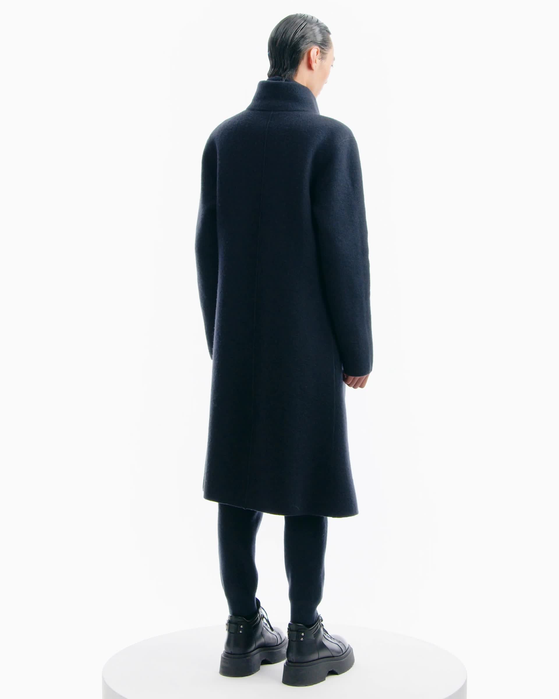 EM000514_AF12224_UB109_V2_FW20